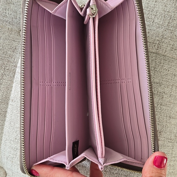 Coach Vintage Leather Wallet - Picture 8 of 13